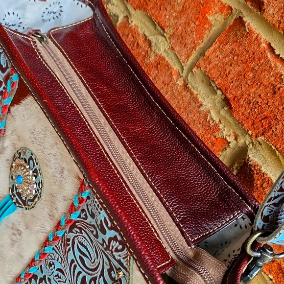 🐮Myra Hair On Bag EUC - Picture 4 of 16